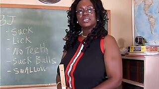 Sexy mature black teacher fucks the brush racy pussy for you